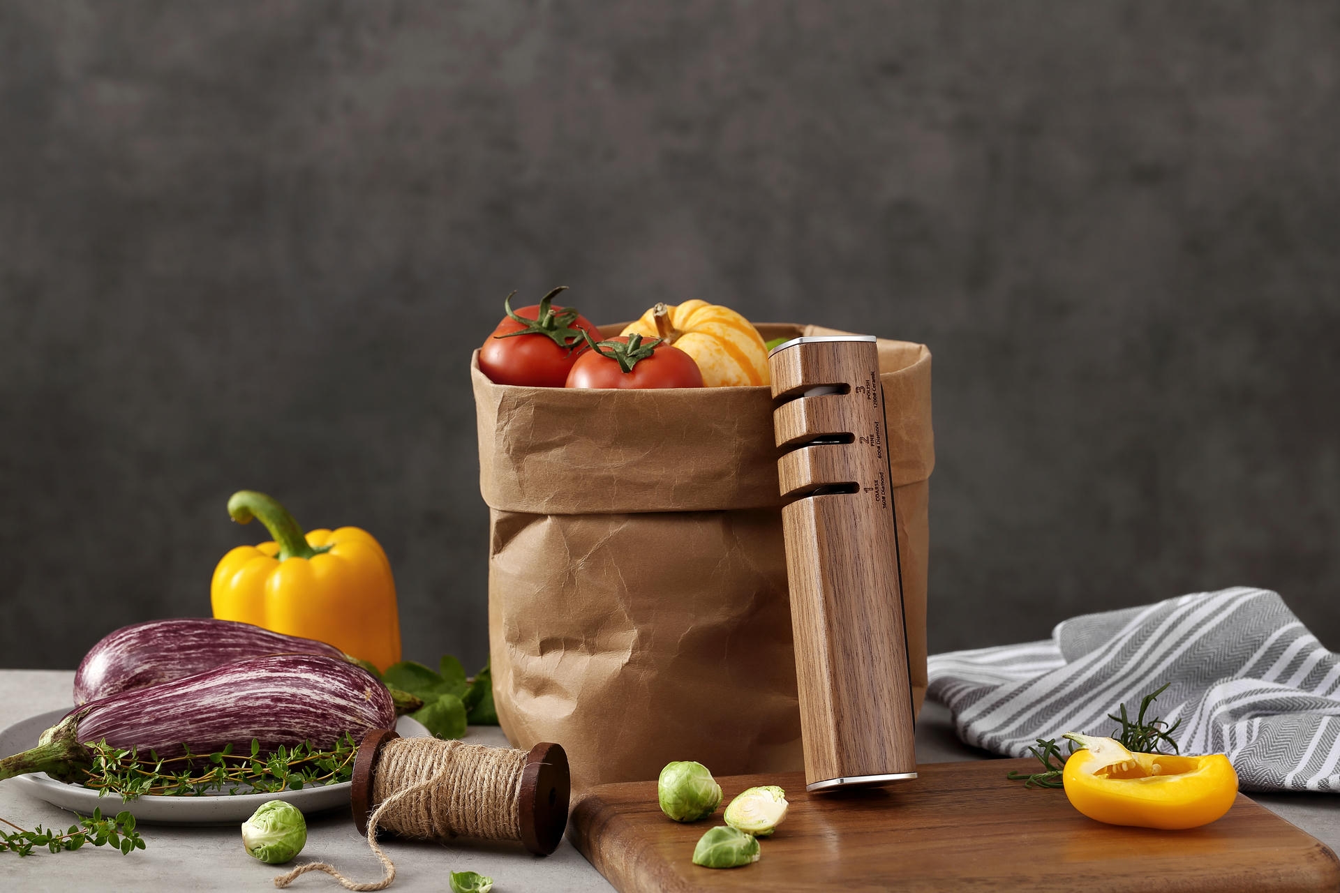 Ukázka vzhledu ořechového brousku na nože