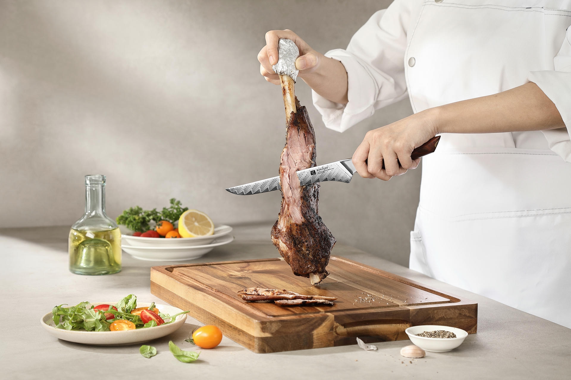 Krájení s vykosťovacím nožem XinZuo Xing X03