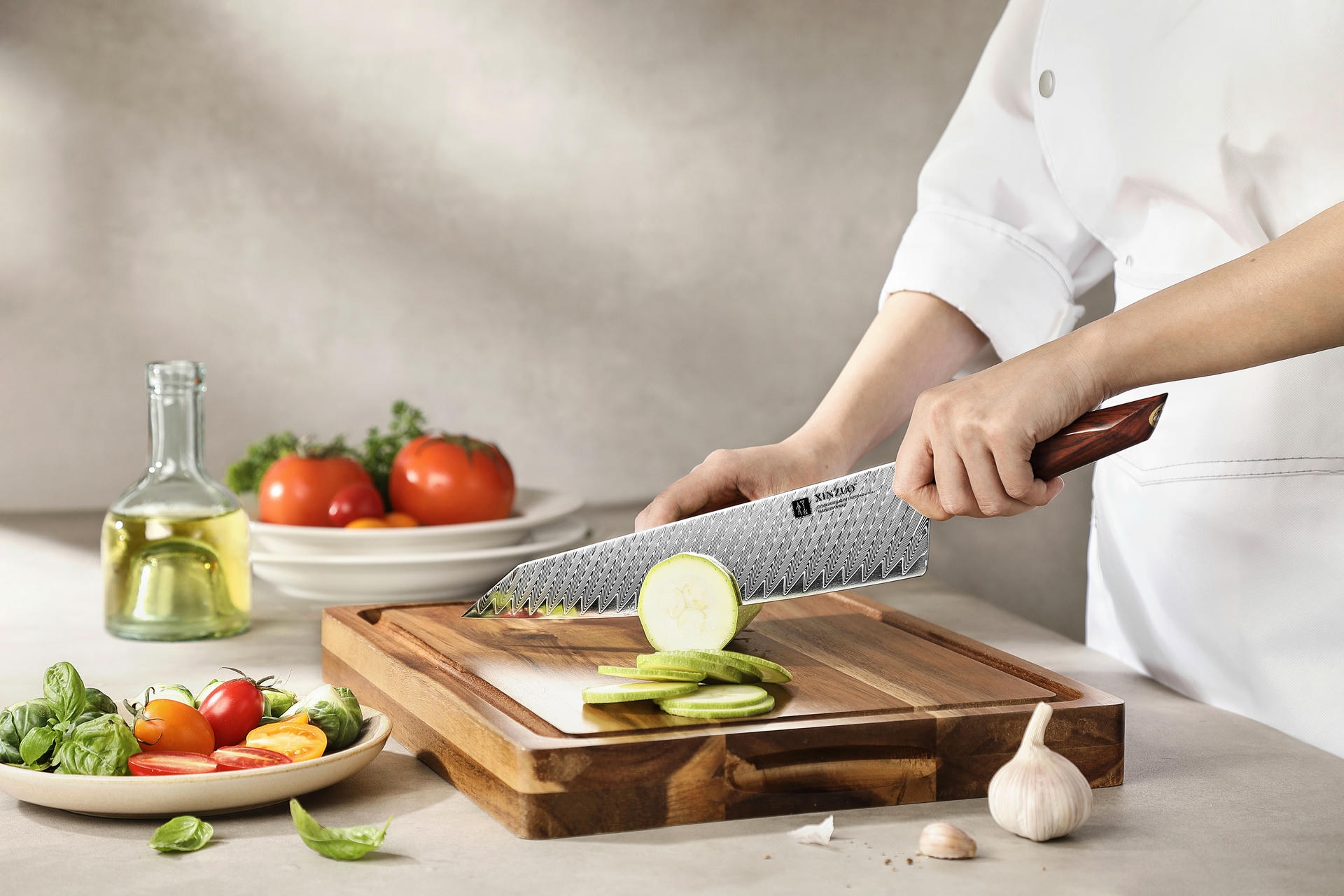Krájení s šéfkuchařským nožem Bunka XinZuo Xing X03