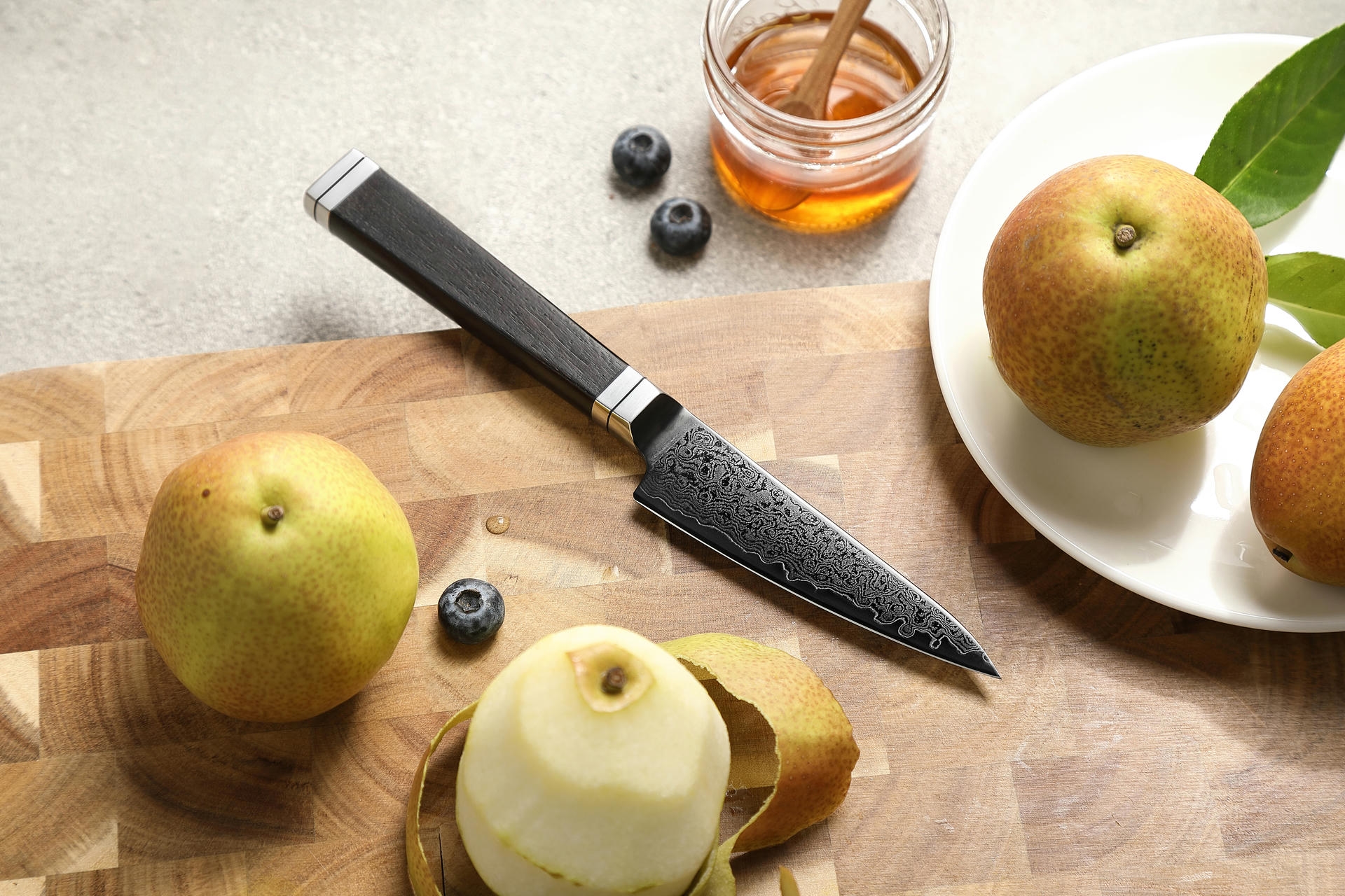 Ukázka nože na loupání XinZuo X08E