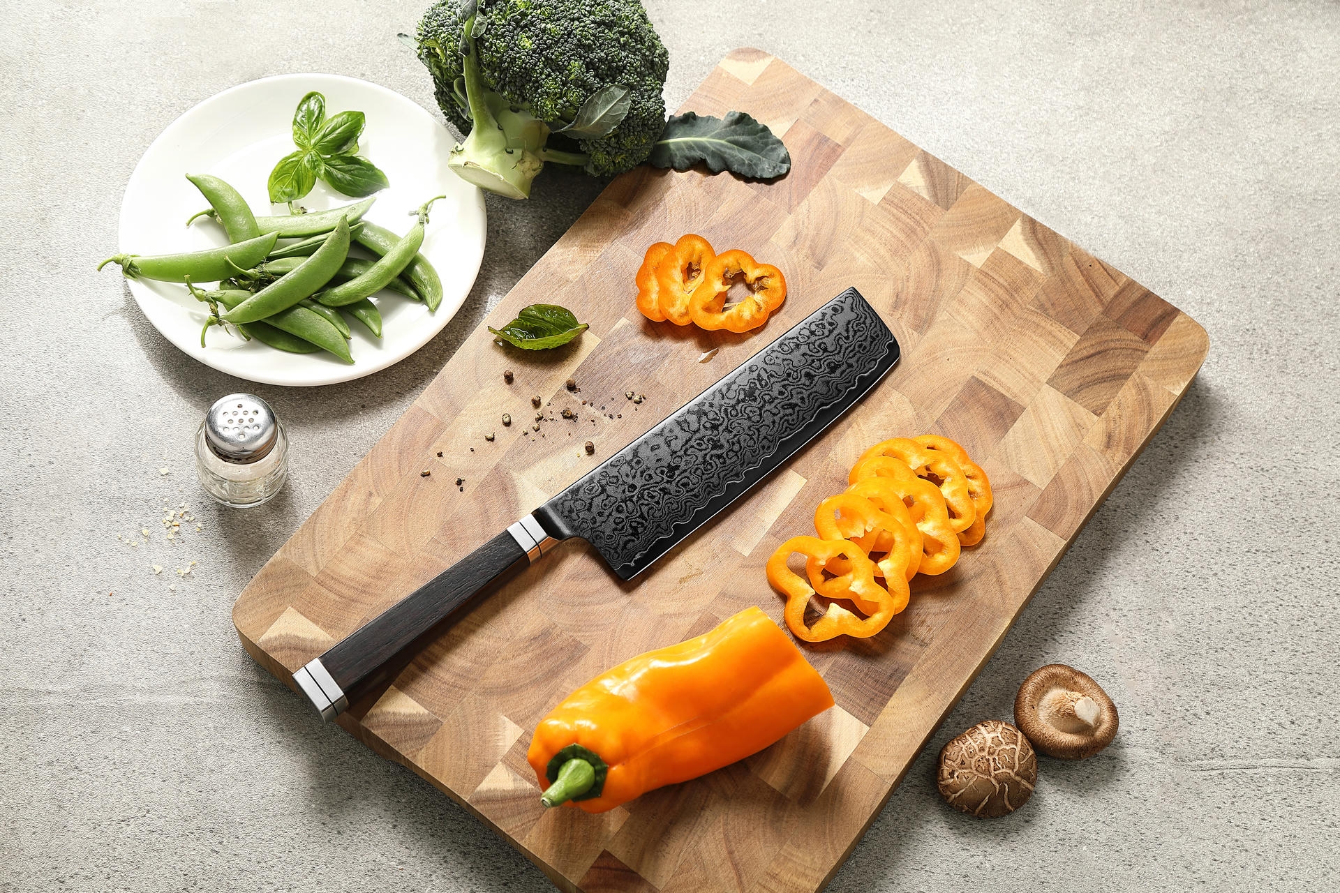 Ukázka nakiri nože XinZuo X08E