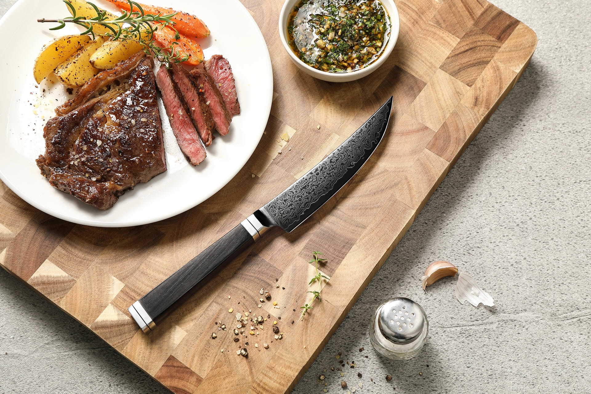 Ukázka nože na steaky XinZuo X08E