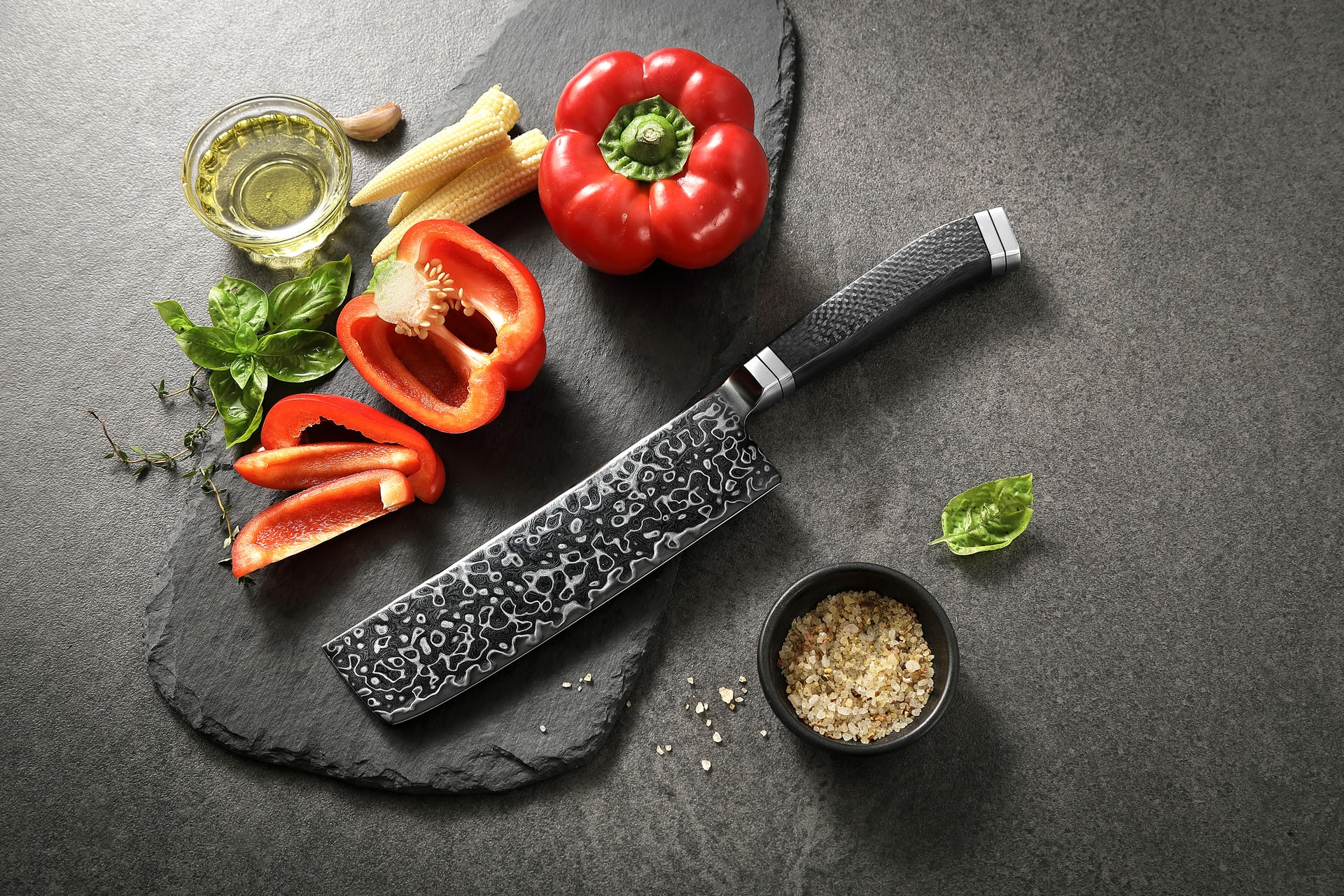 Nakiri nůž HezHen X10 na prkénku