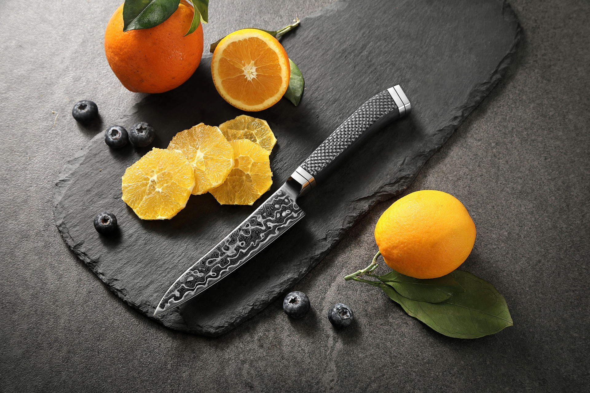 Nůž na ovoce a zeleninu HezHen X10 na prkénku