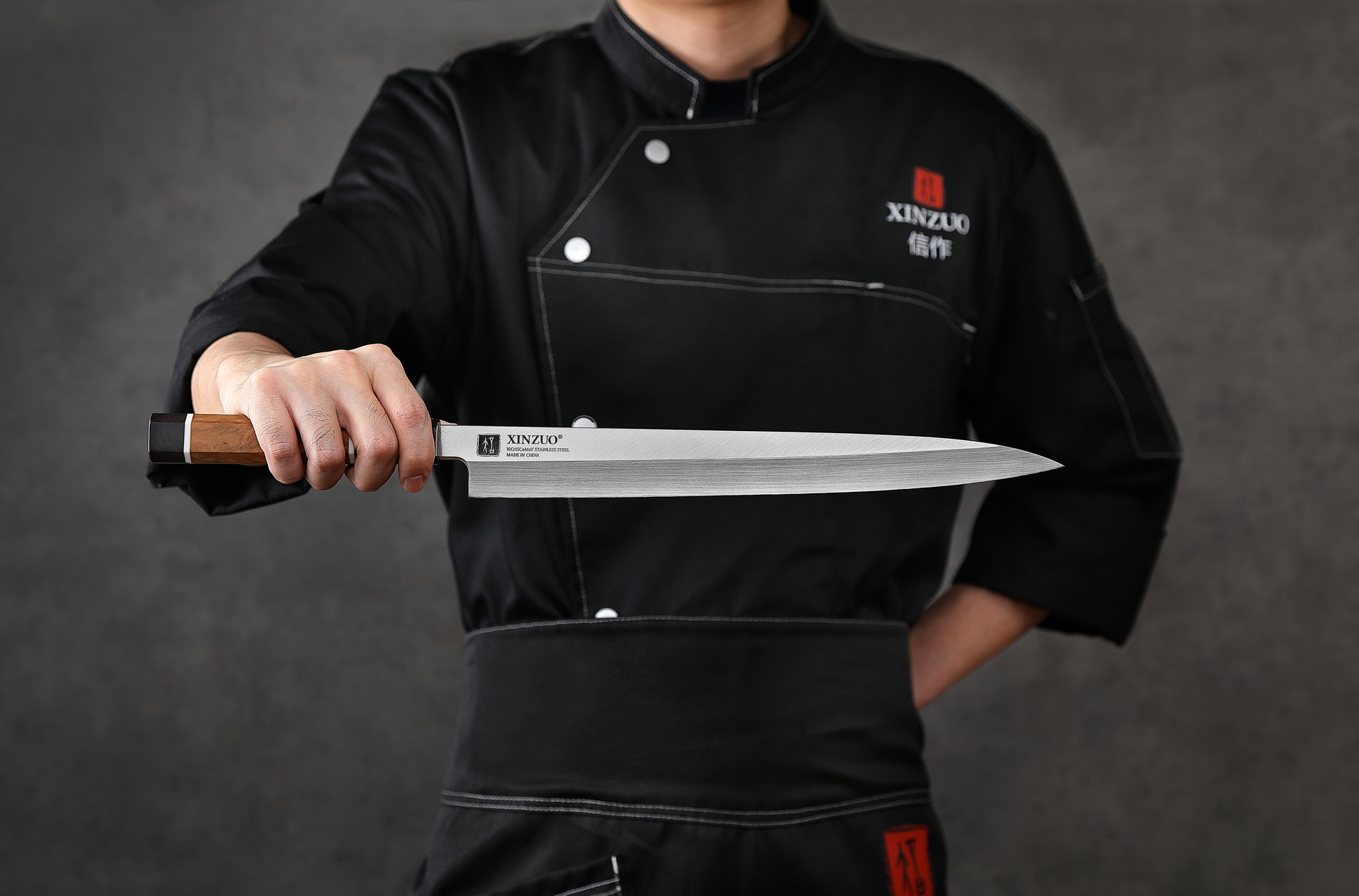 Sashimi nůž F3S v ruce