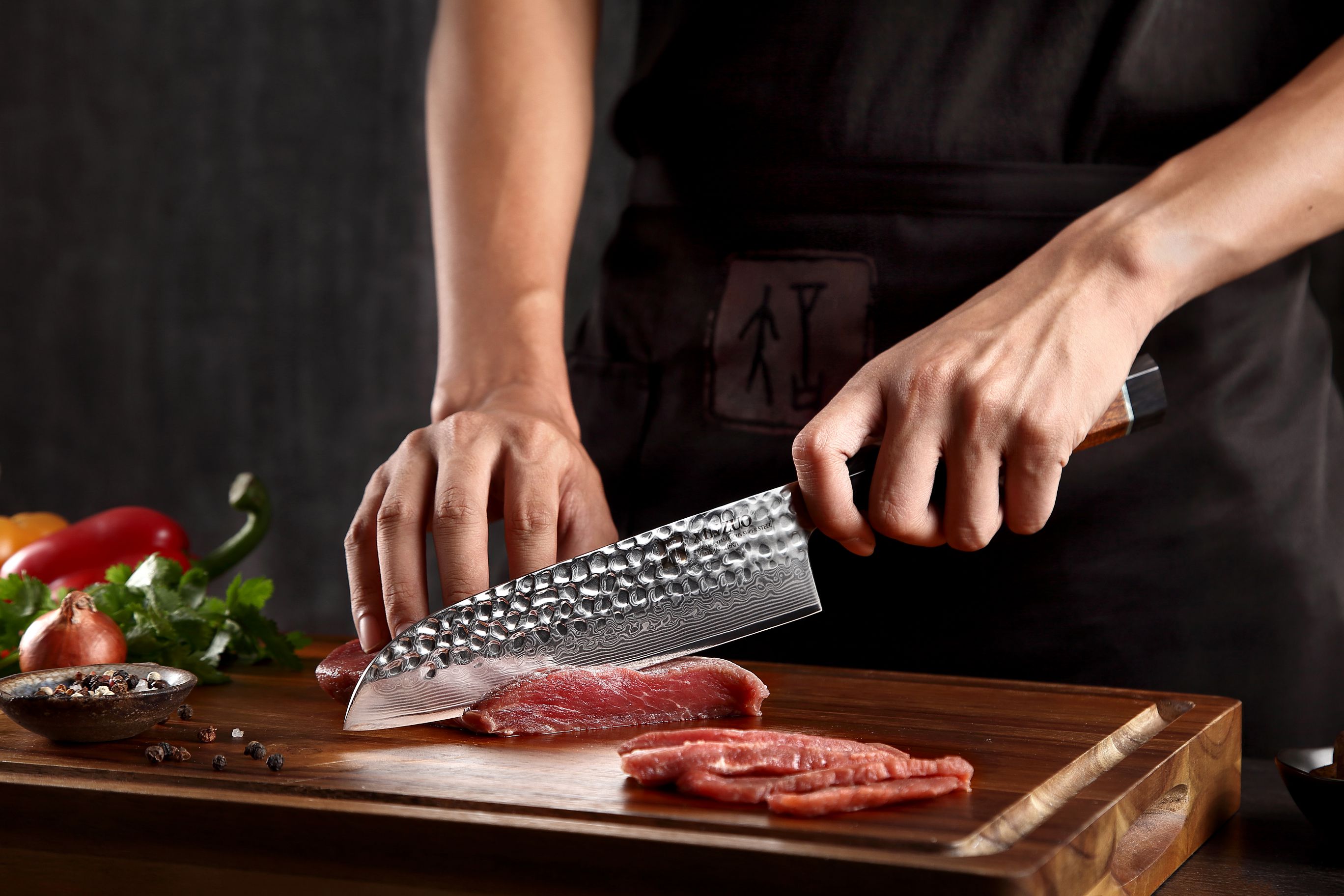 Krájení santoku nožem XinZuo PM8 7